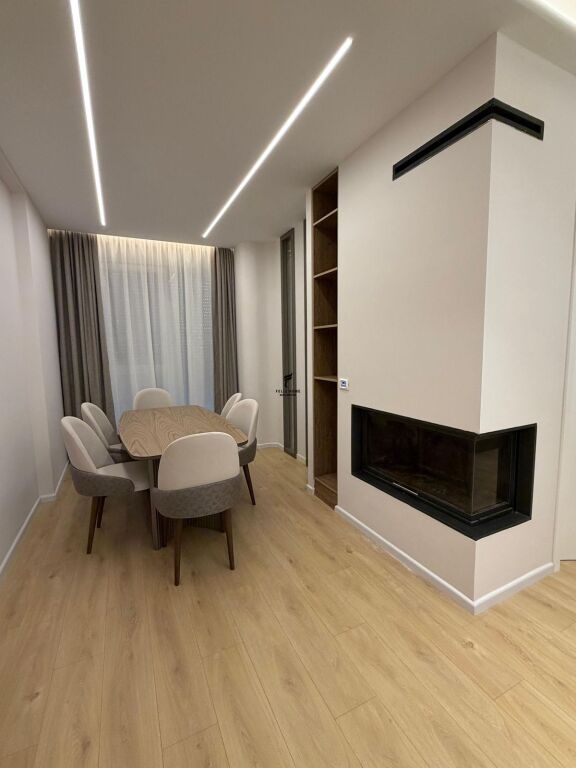 VILE LUKSOZE ME QERA 3 KATESHE LIQENI THATE 2.500 EURO FH-73570