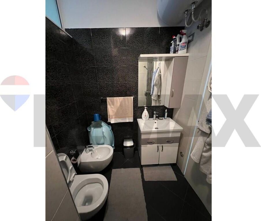Jepet me Qira Apartament 1+1 Porcelan.