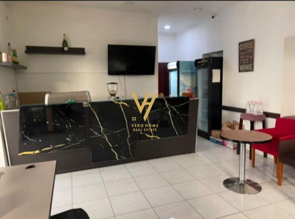 BUSINESS PREMISES 139 M2 FOR RENT IN KINOSTUDIO 1,300 EURO