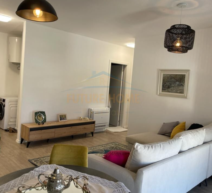 Shitet,Apartament 2+1, Univers City, Tirane . PRM44497