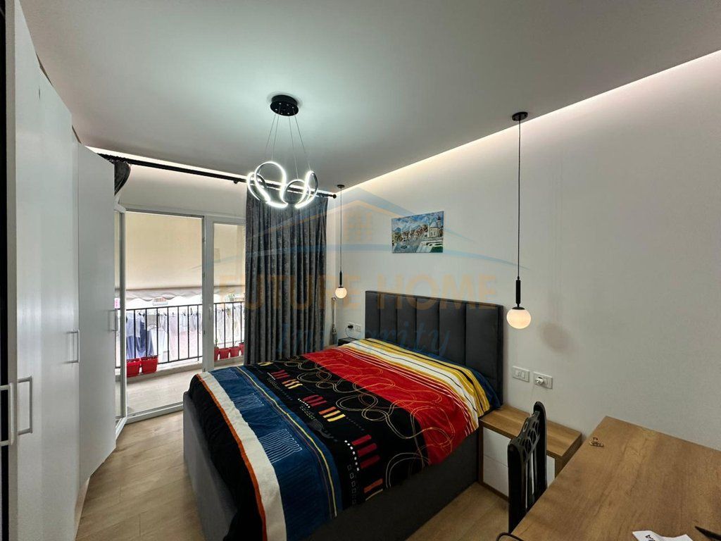 Shitet apartament 2+1+post parkimi Kompleksi Vind Ali Dem