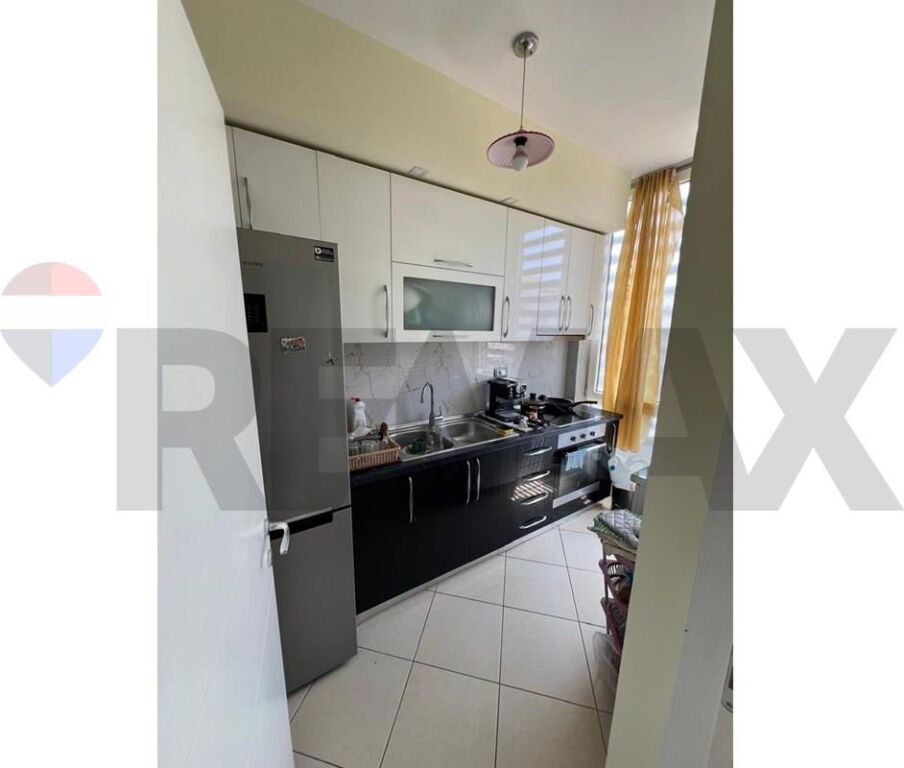 Jepet me Qira Apartament 1+1 Porcelan.