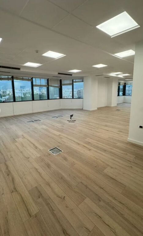 ZYRE ME QERA 230 M2 QENDER 510.000 LEKE  FH-73653