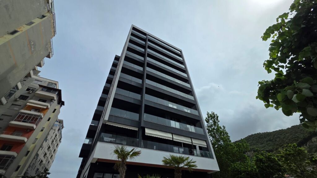 Apartment 2+1+2 for Sale, near Marine School, Vlore