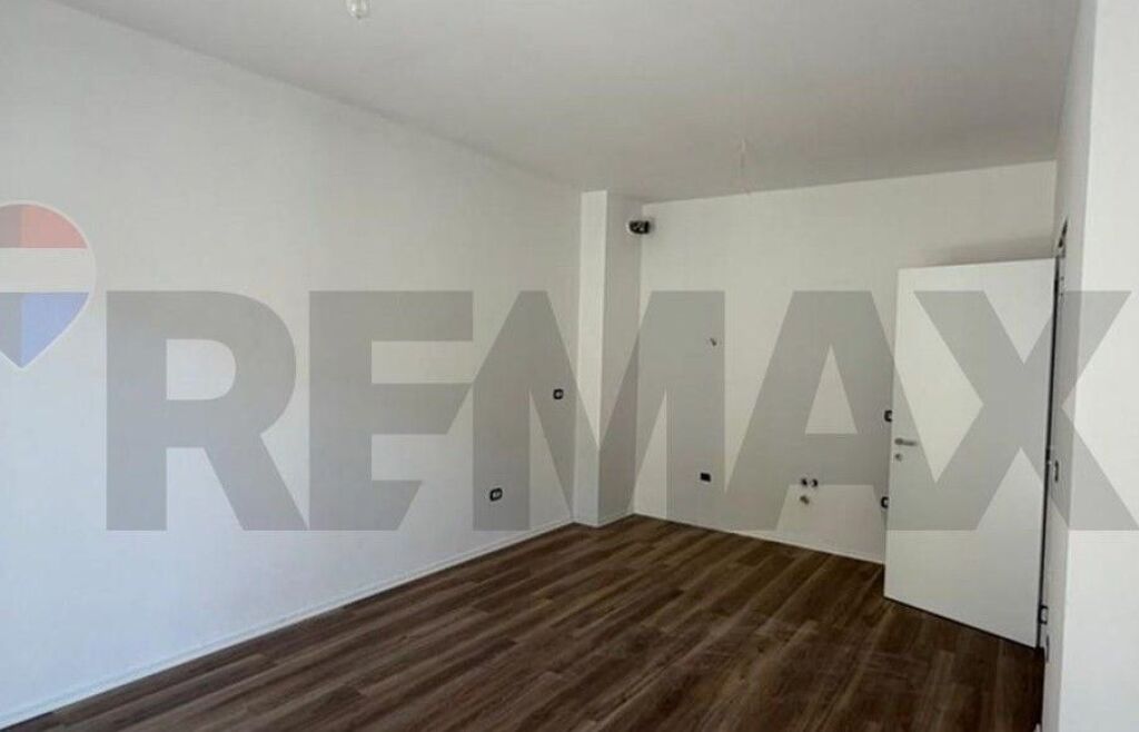 Apartament 1+1- Për Shitje - Sauk i Vjetër, Tiranë ID: 530581012-19