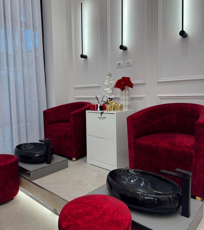 SHOP FOR RENT 50 M2 ASTIR 60,000 LEKE FH-73609