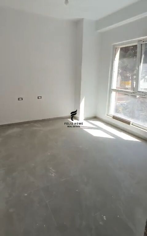UFFICIO IN AFFITTO 94 M2 LAPRAKE 80.000 LEKE FH-73634