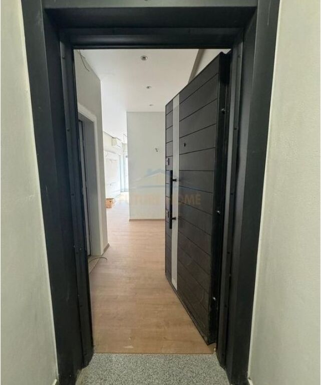 For sale, apartment 1+1, 5 Maji, Tirana.