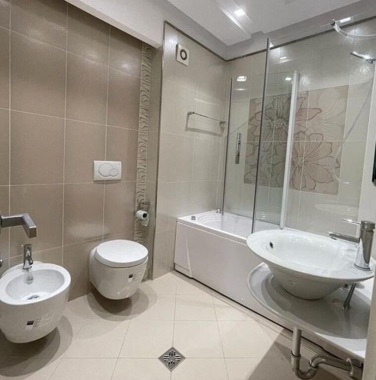 📌Jepet me qira apartament 3+1+2 tek Ambasador 2, pranë Liqenit Artificial