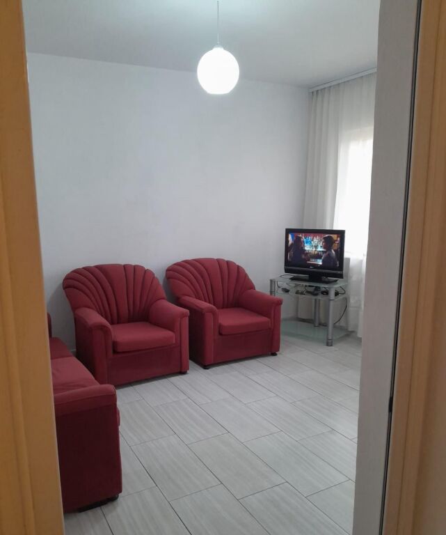 Rent | Apartament 1 + 1 | Rruga Bardhyl | 400 €/month
