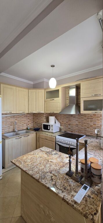 APARTAMENT 2+1, ME QIRA‼️ 📍RR. "Rrapo Hekali", ELEONORA