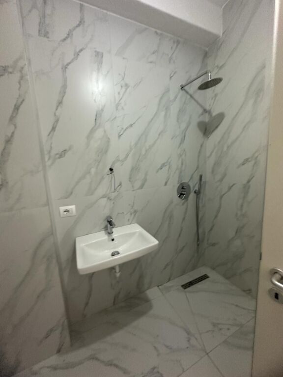 Jepet me qera Apartament 2+1+2 tualete Rezidenca Kaimi Ali Demi