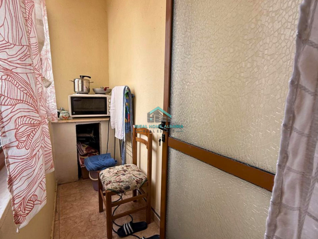 Apartament 1+1 për Shitje – Bulevard, Vlore.