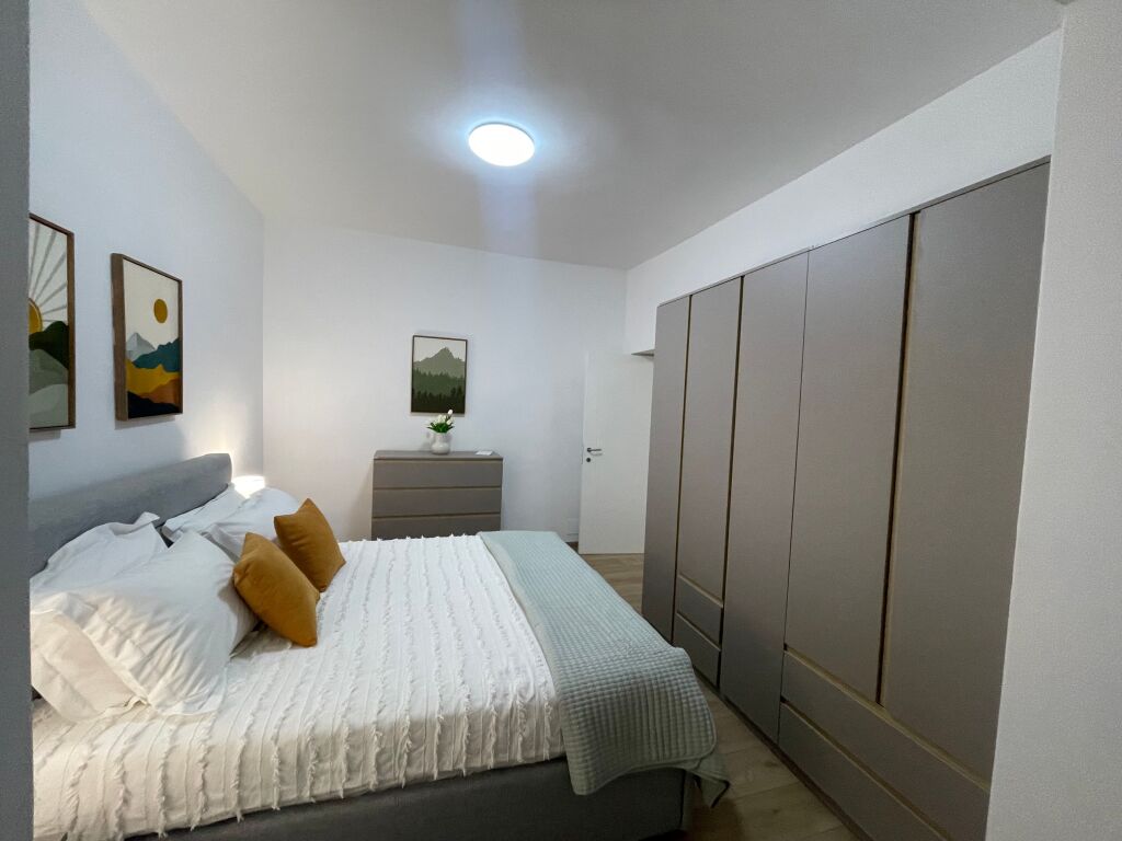 Rent, 2+1 Apartment Durres Street, Tirana 850 €