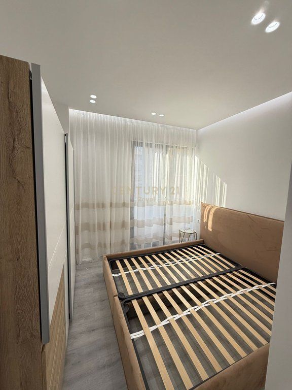 1+1 APARTMENT FOR RENT ON SIRI KODRA ROAD