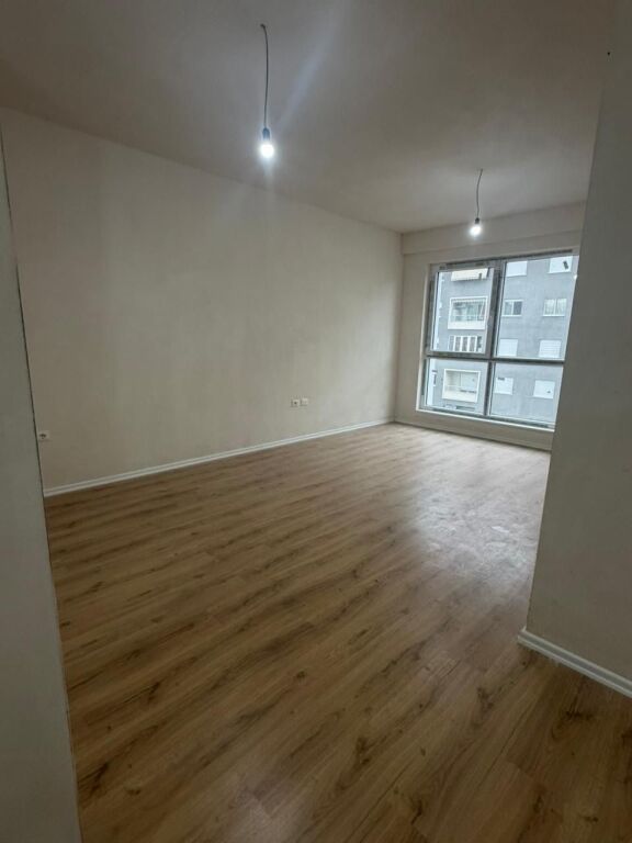 Shesim Apartament 3+1+2 Bega Komune Parisit