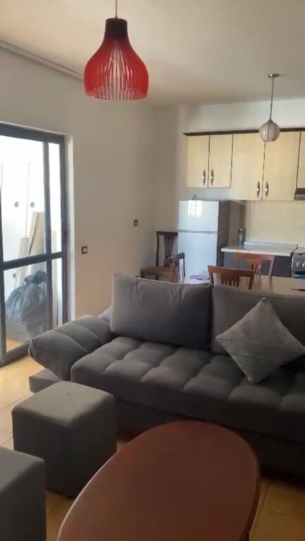 Apartament 2+1 me qera prane Square 21