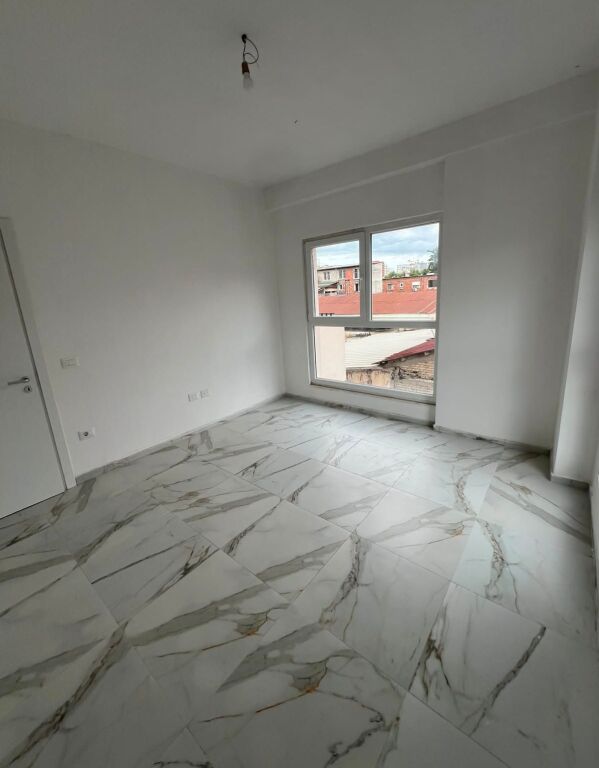 APARTAMENT ME QIRA – KOMPLEKSI AURA | RR. DRITAN HOXHA