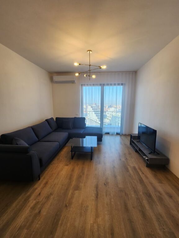 Jepet me Qera Apartament 1+1 tek Farmacia 10