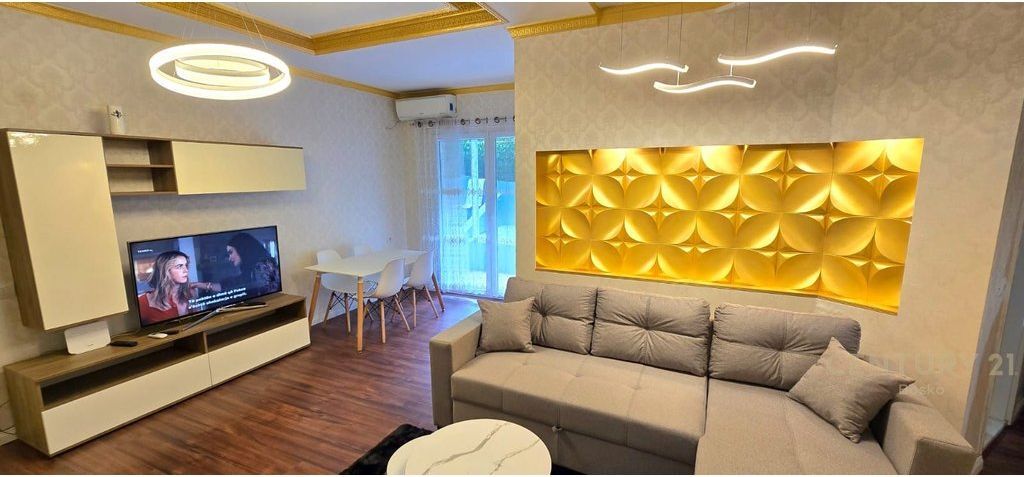Apartament 2+1për shitje prane Radisson Hotel Liqeni i Thatë, Tiranë 235,000 €