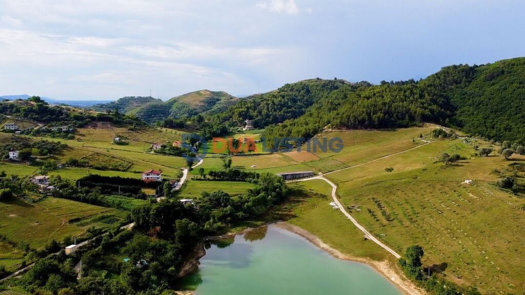 🌿 Land for Sale with Great Location 📍Kombinat Lake