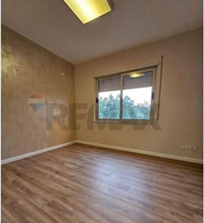 Apartment 2+1 for sale at Mine Peza