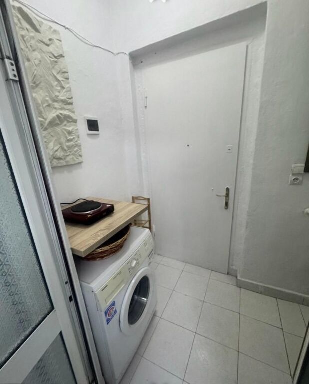 Garsoniere me qera - Bulevard Bajram Curri, perballe gjykates se rrethit