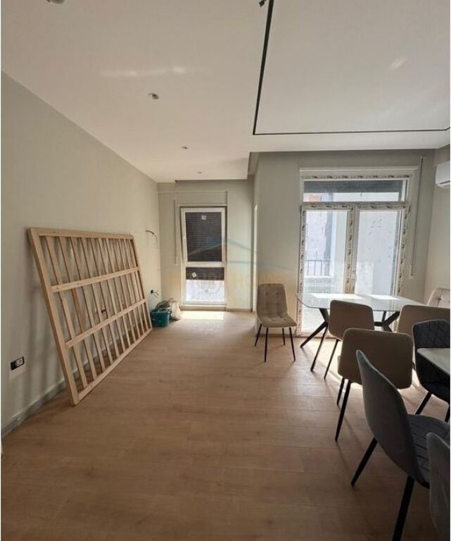 For sale, 2+1 Apartment, 5 Maji, Tirane.