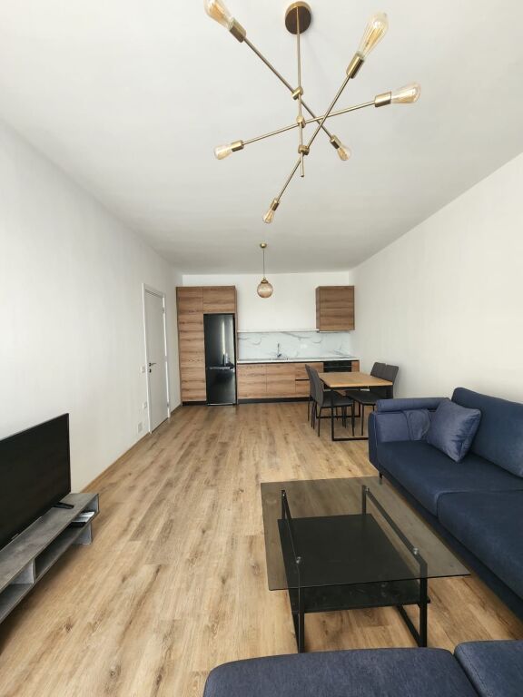 Jepet me Qera Apartament 1+1 tek Farmacia 10