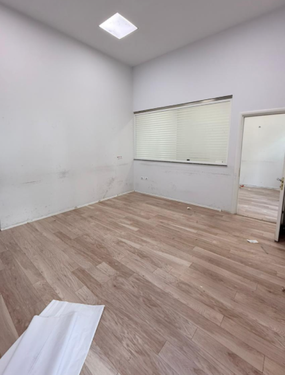 OCCASION – Space for Rent at Kika 2