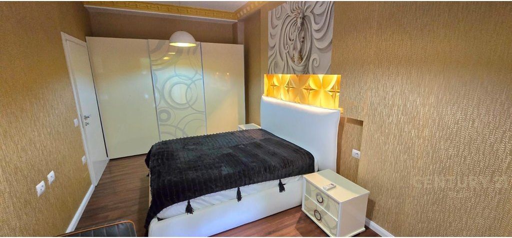 Apartament 2+1për shitje prane Radisson Hotel Liqeni i Thatë, Tiranë 235,000 €