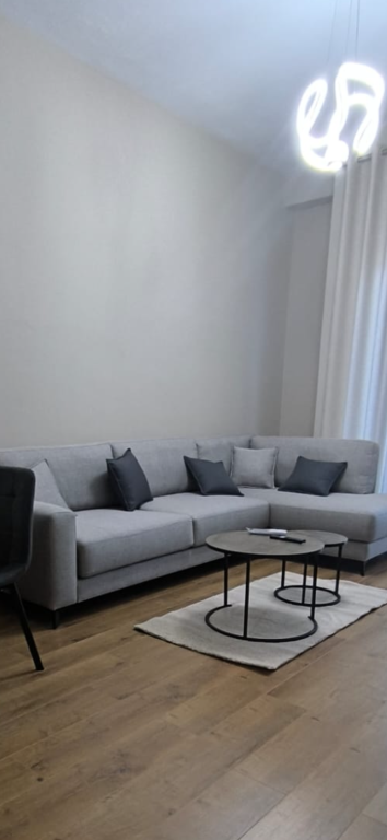 Super apartament me qera 1+1 Laprake