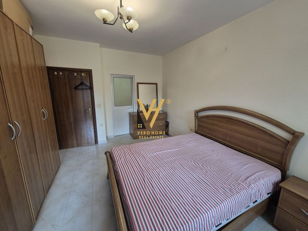 JEPET APARTAMENT 2+1+2 ME QIRA TE KOMUNA E PARISIT 60.000 LEKE
