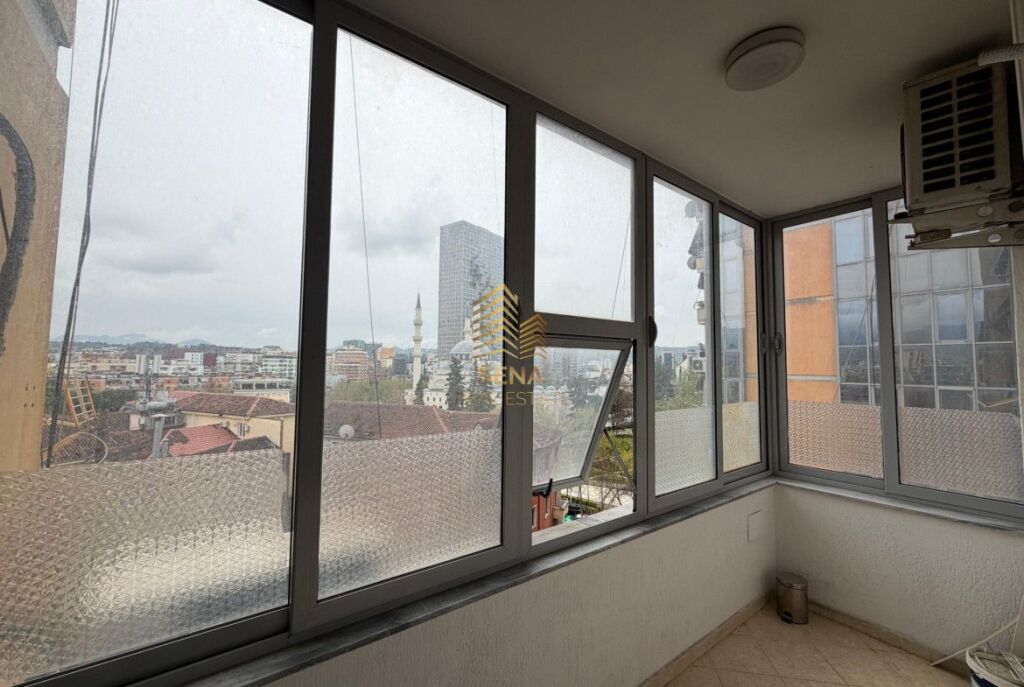 Rent, Business premises 2+1+2+blk, Center, 850 Euro/month