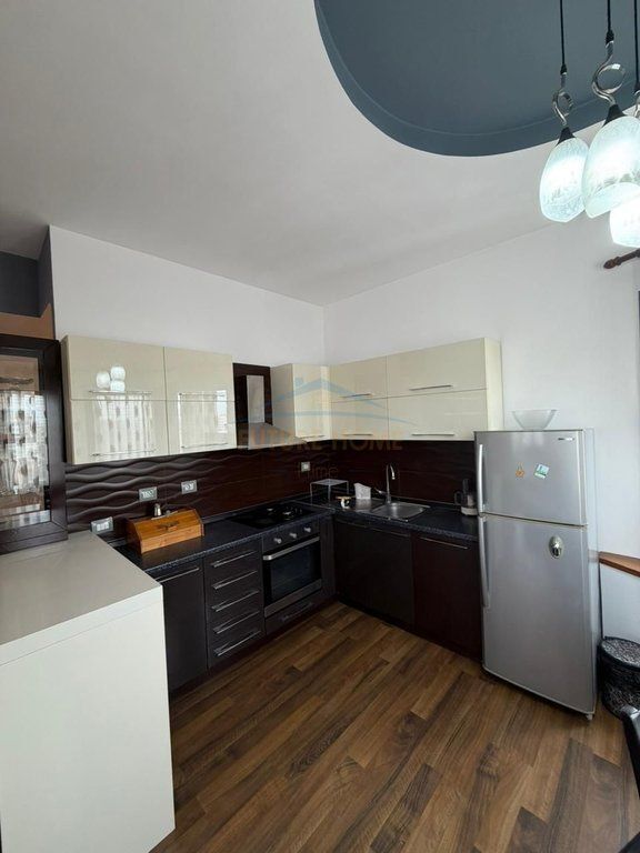 Qera , Apartament 2+1 , Pazari i Ri , Tirane