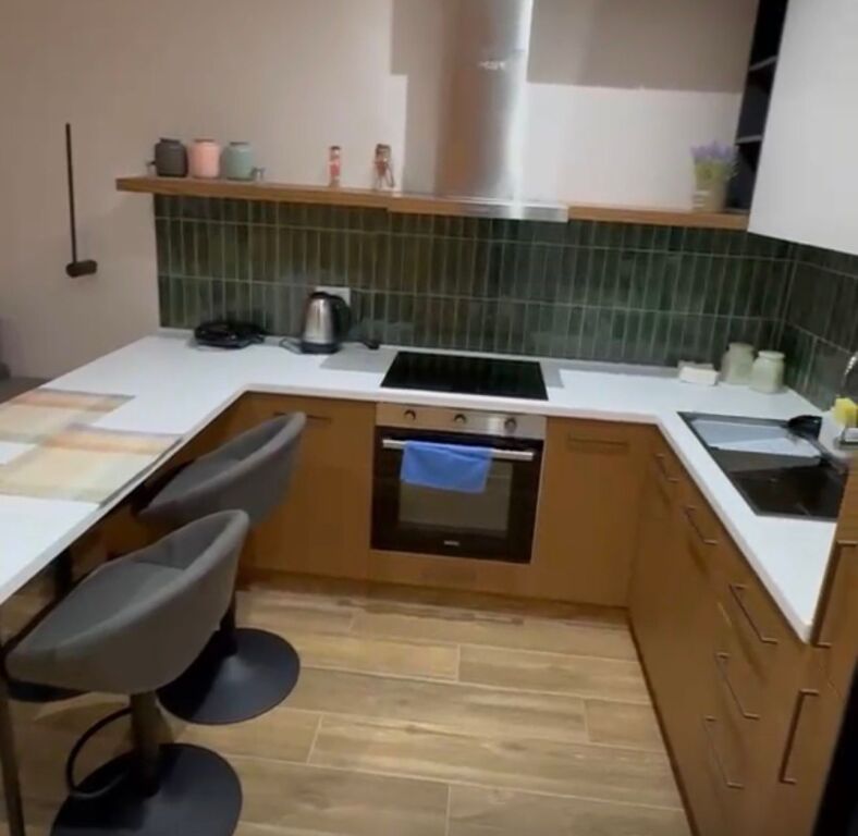 Apartament 1+1 me qira tek Siri Kodra!