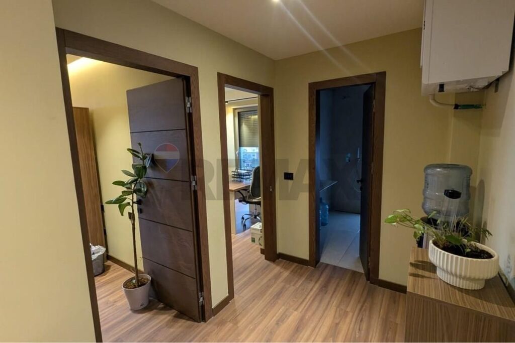 Apartament - Për Qira - Rruga e Kavajës, Tiranë(ID: 530411001-1365)