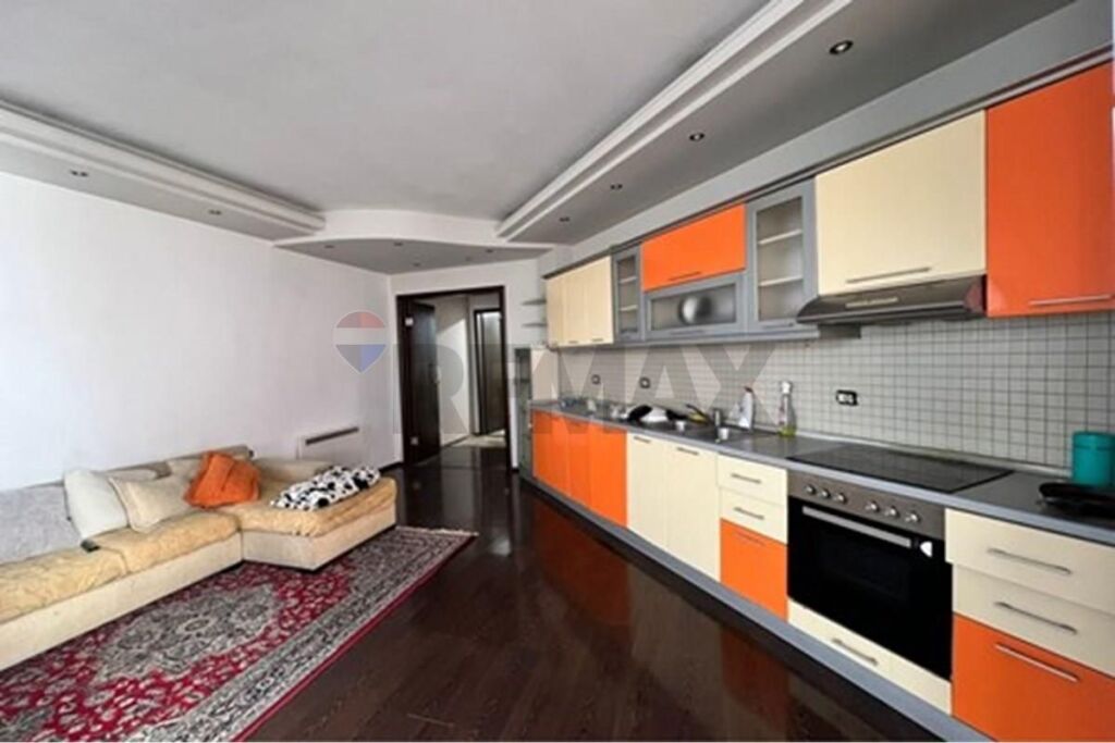 Apartament - Për Shitje - Kodra e Diellit, Tiranë(ID: 530471002-1419)