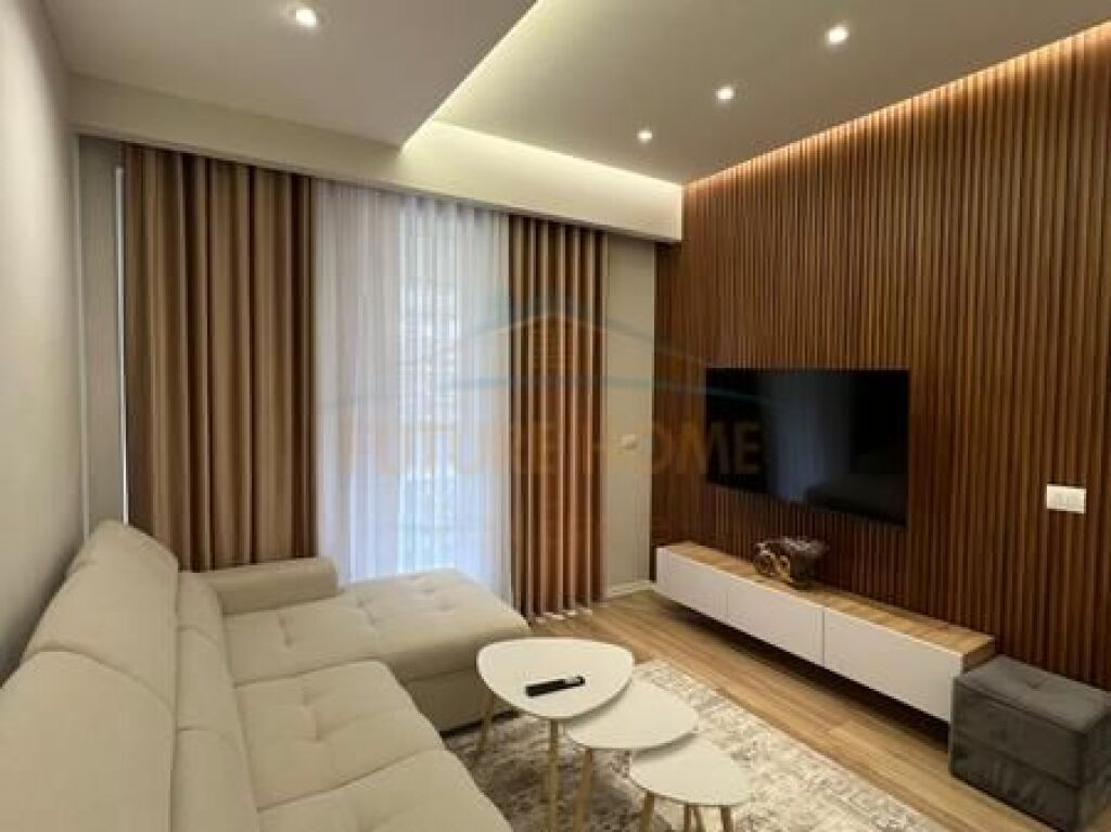 Shitet, Apartament 1+1, Rruga Jordan Misja, Tiranë