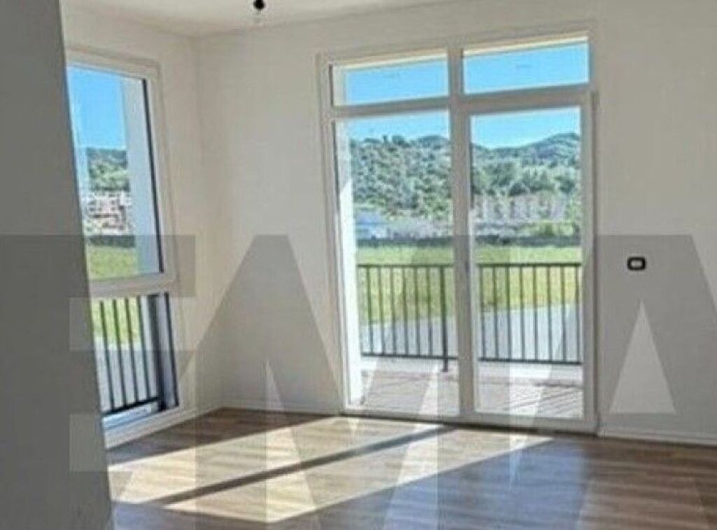 SHITET, APARTAMENT 2+1, SAUK, TIRANA ID: 530581012-18
