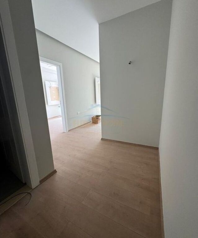 For sale, apartment 1+1, 5 Maji, Tirana.
