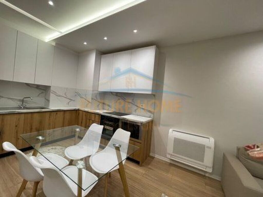 Shitet, Apartament 1+1, Rruga Jordan Misja, Tiranë