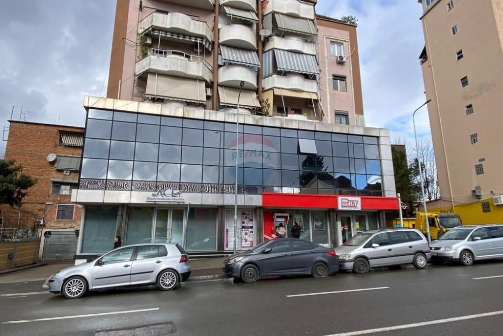 EXCLUSIVE COMMERCIAL SPACE FOR RENT KINOSTUDIO  ID:530261057-323