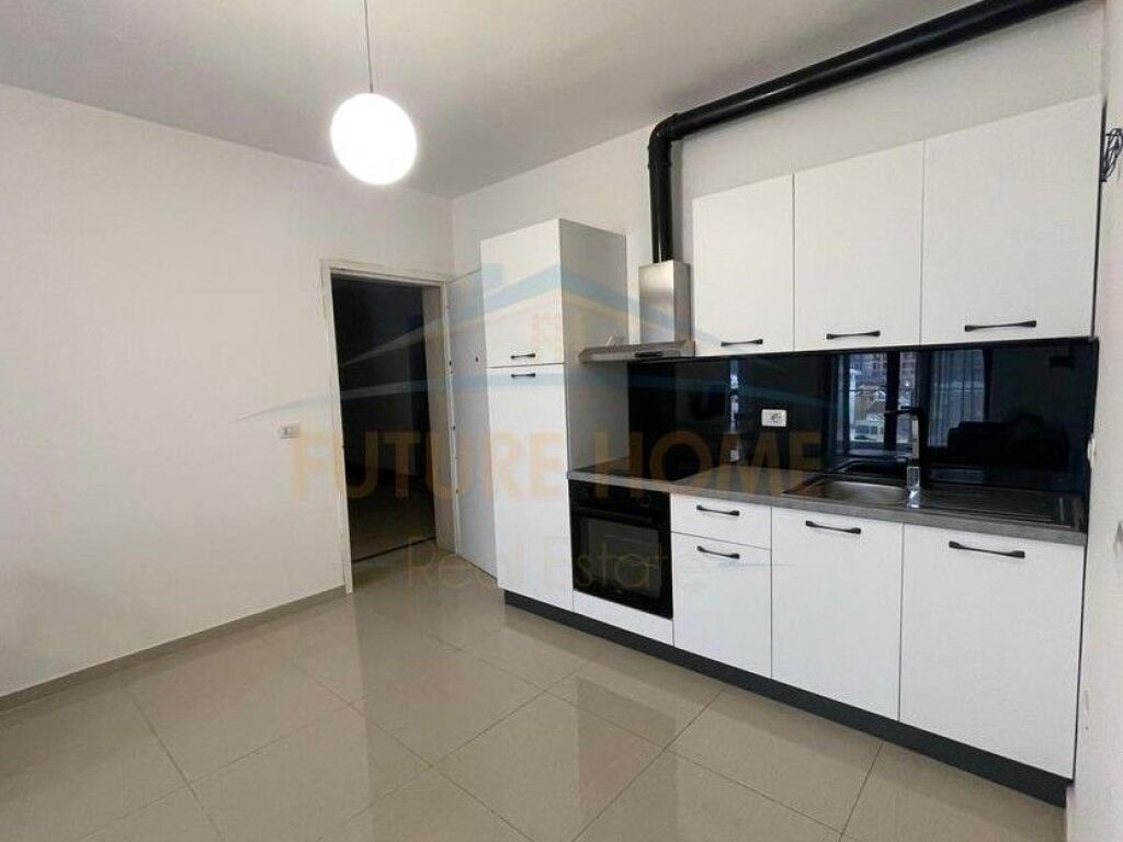 In vendita, Appartamento 2+1, "Residenca Alba", 21 Dhjetori.