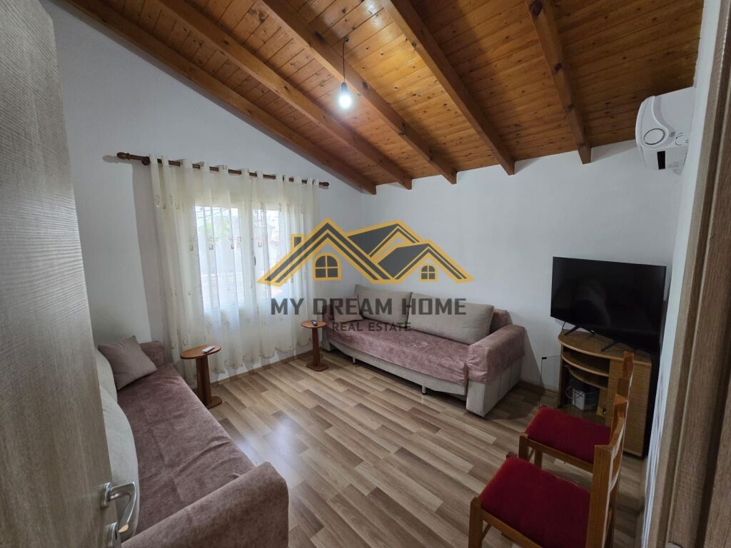 3rd floor of the private house for rent