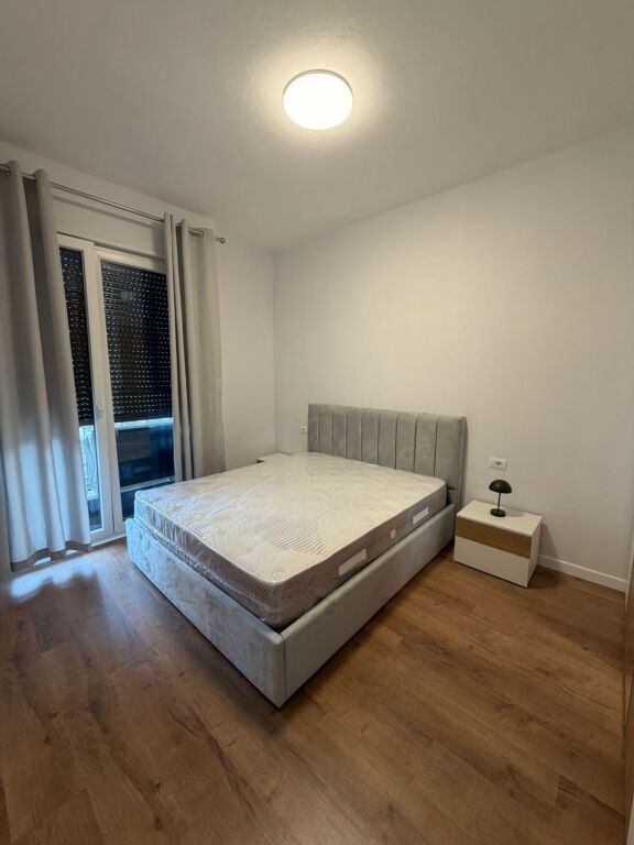 Qera | Apartament 2 + 1 | Rruga 5 Maji | 600 €/muaj