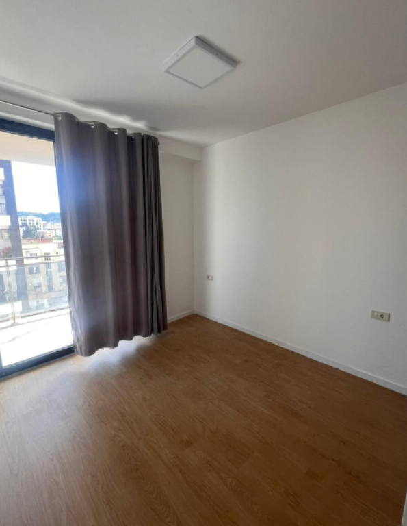 Ambient Zyre me Qira 1+1 tek Golden Tower – Mine Peza
