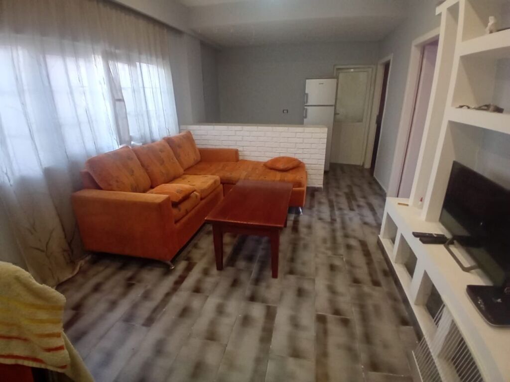 ESCLUSIVO!  VILLA DI 3 PIANI A KAMEZ IN VENDITA!