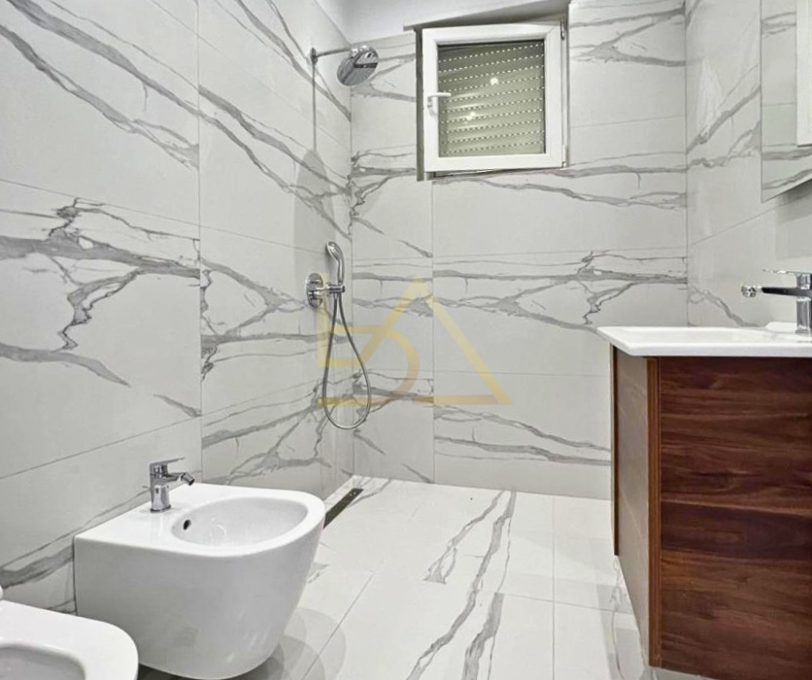 3-Storey Villa for Sale – Lundër, Tirana