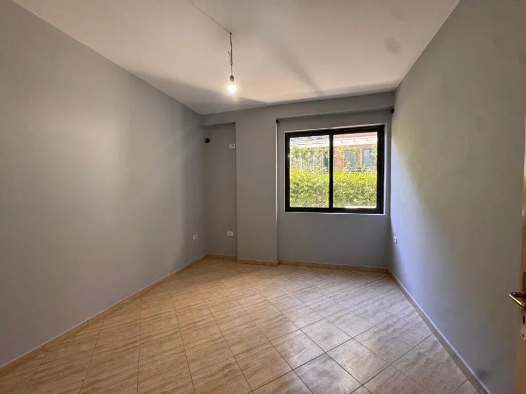 Office for Rent 2+1 at Kodra e Diellit (ID BZ2956) Tirana